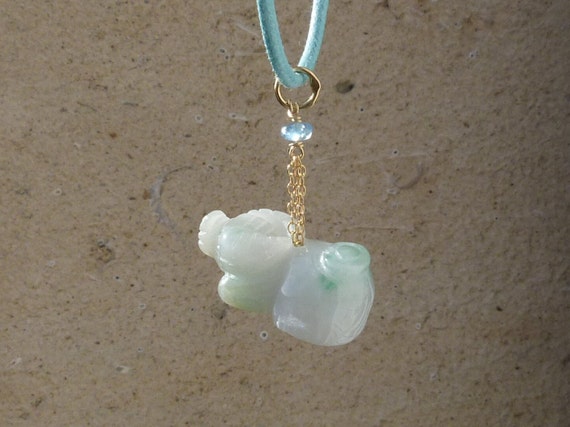 18 Ct Gold Pendant chinese Zodiac Ox Jade jadeite emeralds
