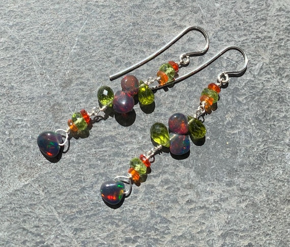 Silver earrings, ethiopian opals, peridots, fire opals: IMPORTANT, French vat is included, 20% off for US, australian and canadian buyers