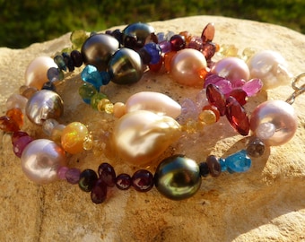 Necklace,18 ct gold,baroque,gold and Tahiti pearls,precious stones:French vat is included,20% off for US,australian,canadian buyers