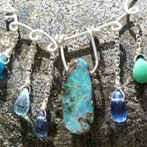 Collana/pendente in argento 925 con 1 opale boulder, cianiti, apatite, opale andino verde, zircone immagine 2