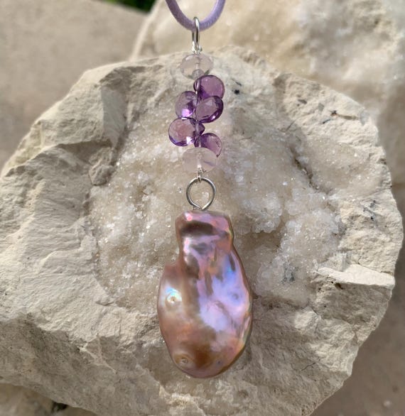 Silver pendant, 1 fresh water pearl, amethysts, rose quatzes: IMPORTANT, French vat is included, 20% off for US, australian, canadian buyers
