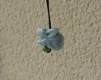 Necklace, chinese zodiac, rabbit , jade, jadeite: Important, French vat is included,20% off for US, australian and canadian buyers