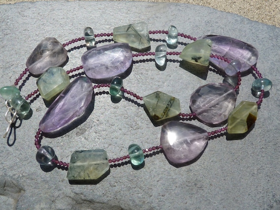 Silver necklace, precious stones;Important:French vat is included,20% off forUS,australian and canadian buyers