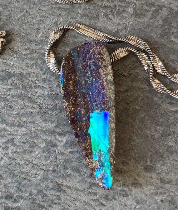 Rhodiated silver necklace with 1 australian boulder opal: Important, french vat is included,20% off for US,australian and canadian buyers