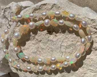 Silver necklace, ethiopian opals and freshwater pearls: Important, French vat is included, 20% off for US, australian and canadian buyers