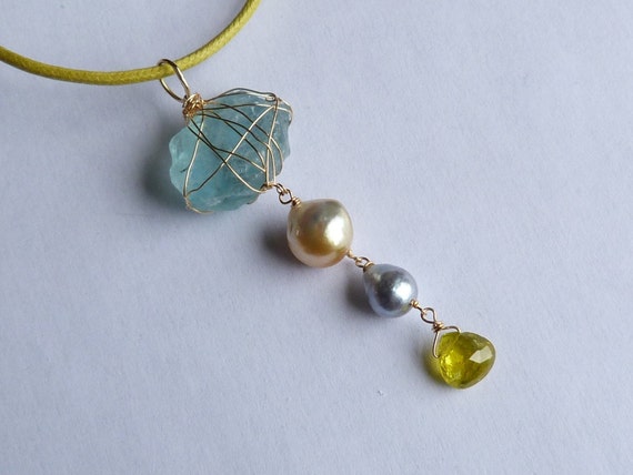 Solid 18ct gold pendant,aquamarine,tourmaline,south sea pearls;IMPORTANT: French vat is included,20% off for US,australian + canadian buyers