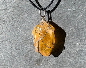 Silver pendant, rough fluorite; IMPORTANT: French vat is included, 20% off for US,australian + canadian buyers