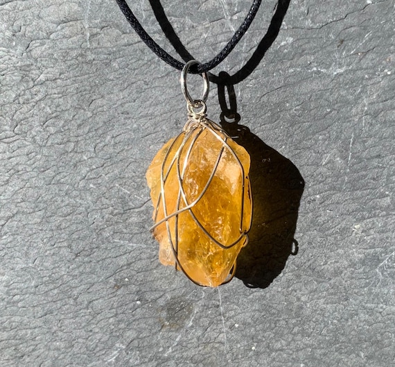 Silver pendant, rough fluorite; IMPORTANT: French vat is included, 20% off for US,australian + canadian buyers