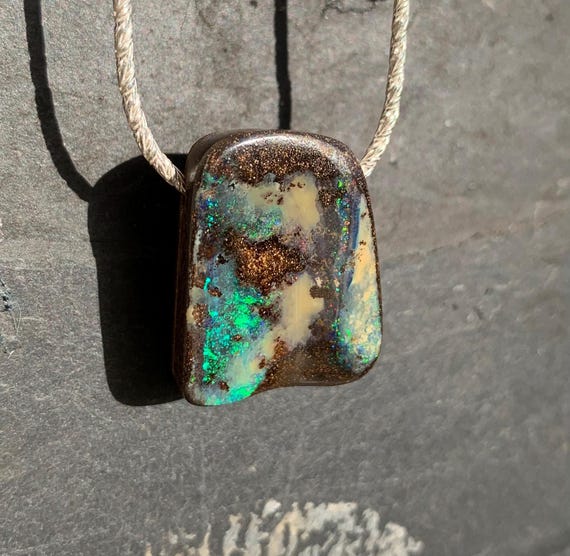 Silver necklace/pendant, 1 boulder opal: Important, french vat is included,20% off for australian and canadian buyers
