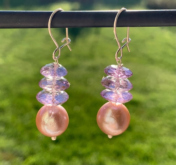 Earrings with 925 silver, amethysts and fresh water pearls: IMPORTANT, French vat is included,20% off for US, australian and canadian buyers
