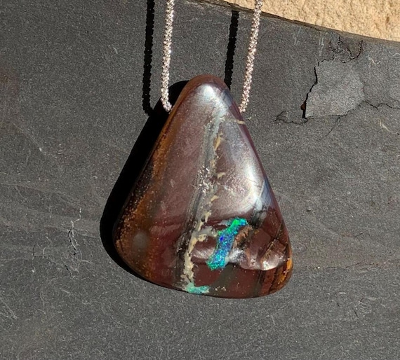 Silver necklace/pendant, 1 big boulder opal: Important, french vat is included,20% off for australian and canadian buyers,