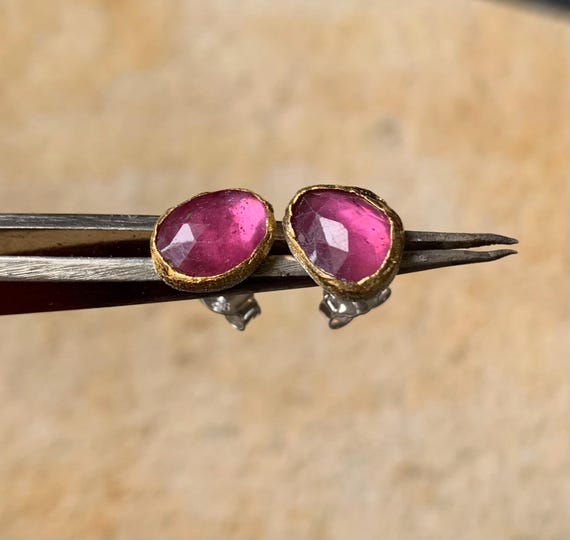 24 k gold and silver earrings with rose sapphires:Important,IMPORTANT, French vat is included, 20% off for US,australian and canadian buyers