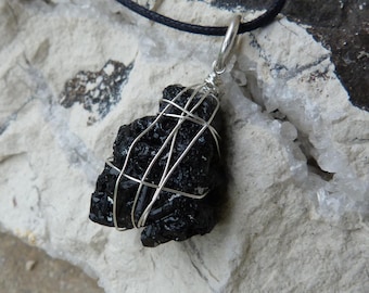 Silver pendant, 1 black, rough tourmaline, schorl; IMPORTANT: French vat is included, 20% off for US,australian + canadian buyers