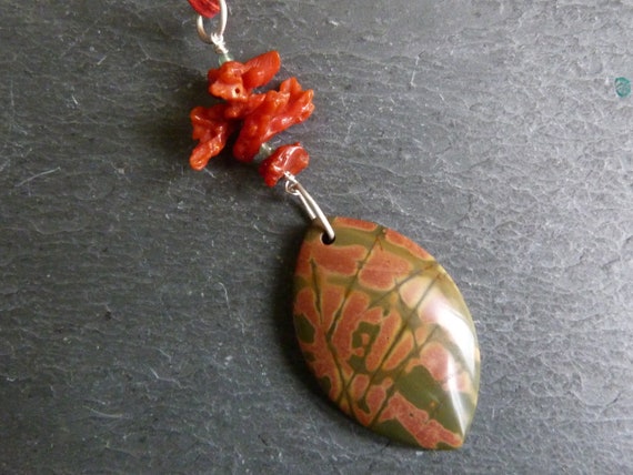 Silver pendant, 1 jasper, corals:  IMPORTANT,French vat is included,20% foff or US, australian, canadian buyers
