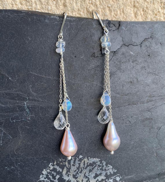 Silver earrings, freshwater pearls, moonstones, ethiopian opals:IMPORTANT,French vat is included, 20% off for australian and canadian buyers