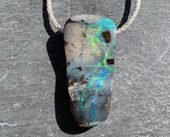 Silver necklace/pendant, 1 boulder opal: Important, french vat is included,20% off for US,australian and canadian buyers