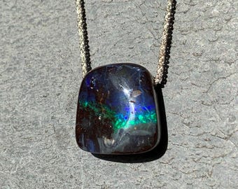 Silver necklace, 1 boulder opal from Australia: Important, french vat is included,20% off for US, australian and canadian buyers