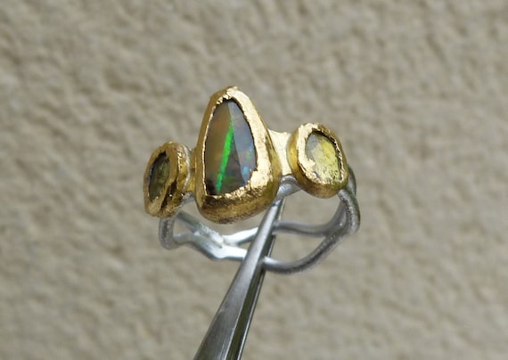 Silver and 24 k finegold ring,1 boulder opal,2 tourmalines: IMPORTANT,French vat is included, 20% off for US, australian and canadian buyers