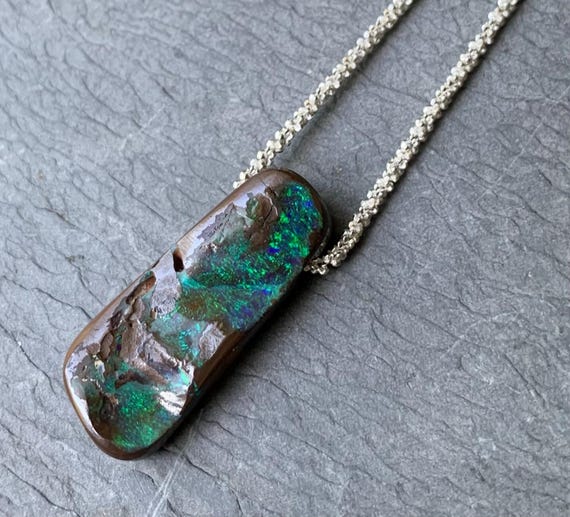 Silver necklace/pendant, 1 boulder opal: Important, french vat is included,20% off for US,australian and canadian buyers