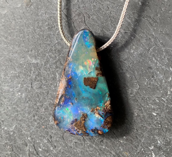 Silver necklace/pendant, 1 boulder opal: Important, french vat is included,20% off for US,australian and canadian buyers