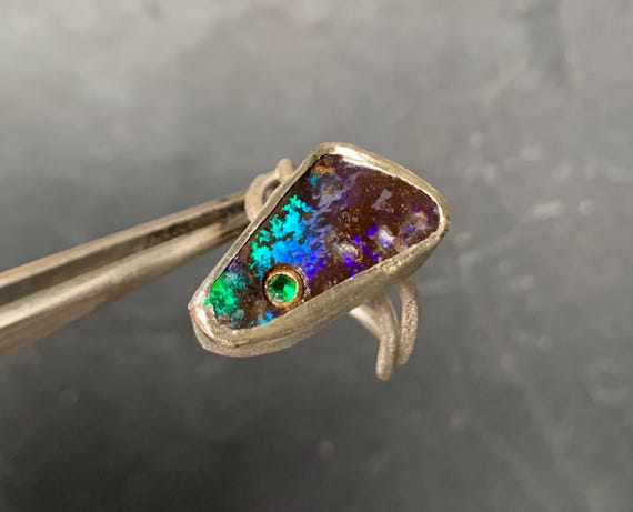 Silver ring, australian boulder opal, tsavorite, 18 ct gold: IMPORTANT,French vat is included,20% off for US, australian and canadian buyers