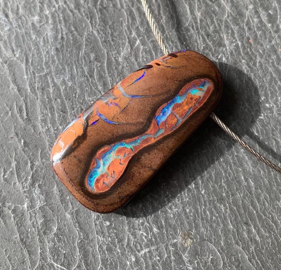 Necklace/pendant, 1 boulder opal, 1 steel cable chain; Important, french vat is included,20% off for US,australian and canadian buyers