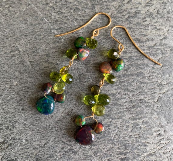 Earrings, 18 k gold, silver, ethiopian opals, peridots: IMPORTANT, French vat is included, 20% off for US, australian, canadian buyers