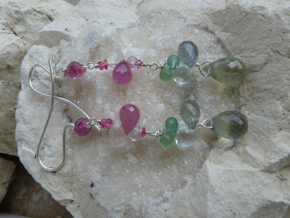 Very long silver earrings, prehnits, rose sapphires: MPORTANT, French vat is included, 20% off for US, UK, australian and canadian buyers