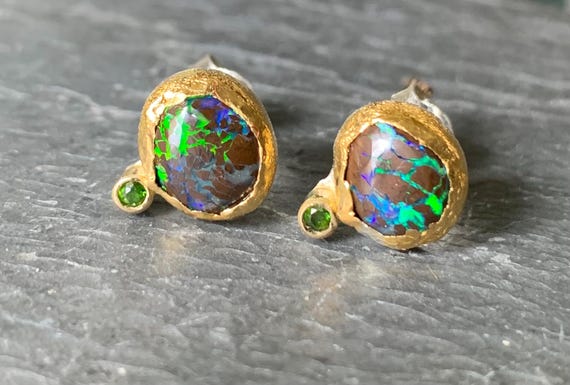 24 k gold and silver studs, australian boulder opals, tsavorites: MPORTANT,French vat is included,20% off for US,australian,canadian buyers