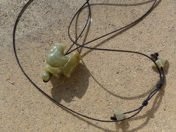 Necklace, chinese zodiac, dog, jade, jadeite: Important, French vat is included,20% off for US, australian and canadian buyers