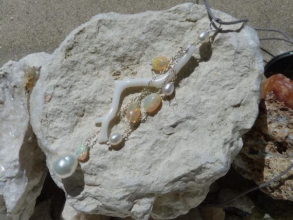 Silver pendant, white coral, fresh water pearl, ethiopian opals; IMPORTANT,French vat is included,20% off for US,australian, canadian buyers