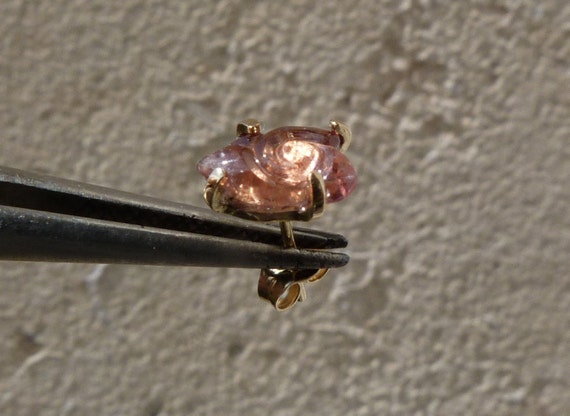 Single 18 k gold stud with a tourmaline: Important,IMPORTANT,French vat is included,20% off for US,australian and canadian buyers