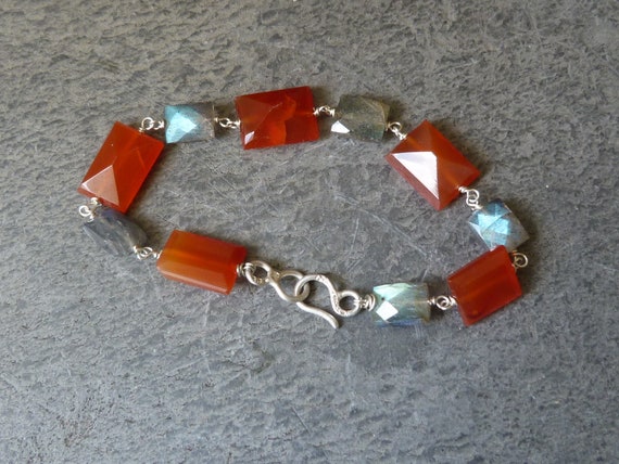 Silver bracelet, cornalien, labradorite; IMPORTANT, French vat is included,20% off for US,australian and canadian buyers