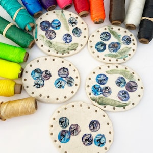 Blueberries for Pine Needle Basketry, Basket Base, Coiling Start