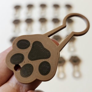Trolley Token / Trolley Key for Australian Shopping Trolleys / Carts (Removable / Reusable) Size - 2 Dollar Coin, Design - Animal Paw Shaped