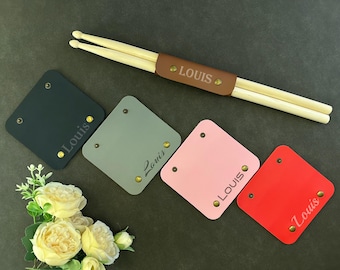 Aangepaste leren drumstickhouder: gepersonaliseerd cadeau voor muzikant