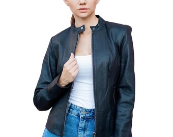 ブラックレザーレディースジャケット、本物のシープレザーレディースバイカージャケット、女性へのギフトに最適なモーターサイクルジャケット、パーソナライズレザージャケット