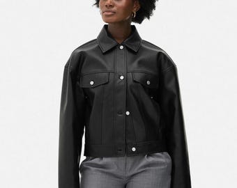 ブラックレザートラッカージャケット、本革レディーストラッカージャケット、ハンドメイドシーツレザーレディースブラックジャケット、カスタムレザージャケット