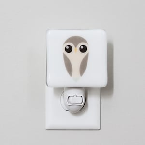 Eule verschmolzen Glas Nachtlicht | Kindergarten | Baby-Dusche-Geschenk | Kinder |  Gender-Neutral Nachtlicht | Moderne | Nachtlicht Vogel | Tierisches Nachtlicht