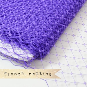 VIOLET - filet Français - Voile de chapeau de chapellerie, voile de cage à oiseaux, fascinateur de plumes.
