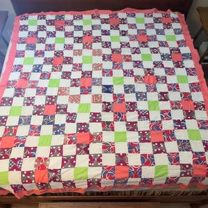 Dessus de courtepointe Cutter vintage des années 1960, réutilisation de chutes de velours côtelé texturé, fournitures de courtepointe, patchwork moderne pour vestes et sacs fourre-tout