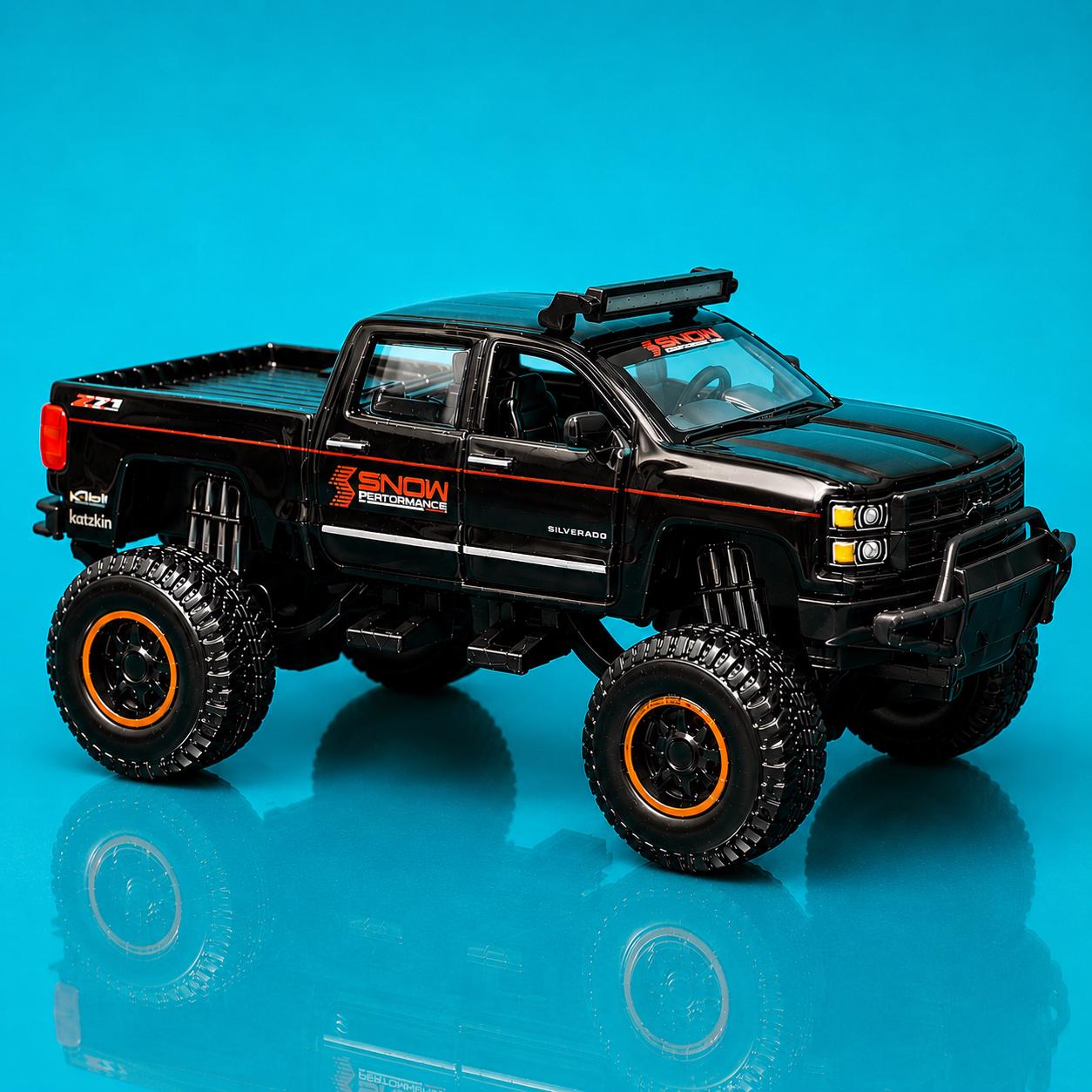 MAISTO Limited Edition 2014 Chevrolet Silverado 1500 Z71 Scale 1