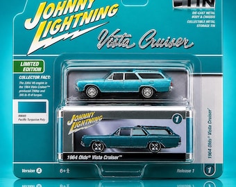 Johnny Lightning 1964 Oldsmobile Vista Cruiser Diecast Car