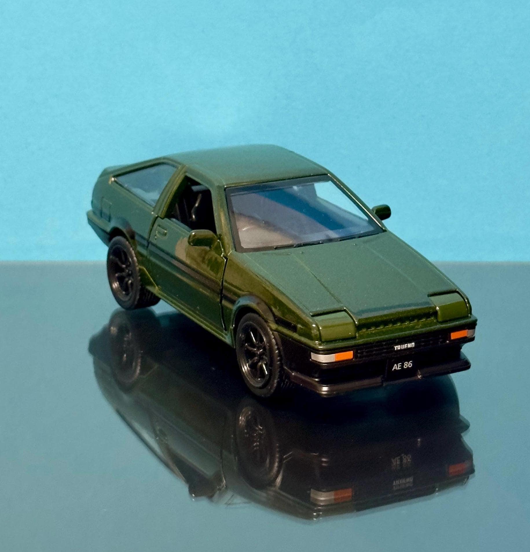 TruenoAE86 MSZ Toyota AE86 Trueno 1:36 Diecast Model Car, Metallic Green