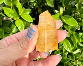 Golden Healer Quartz Tower - A Beacon of Healing and Vitality, Perfect for Energy Work and Aesthetic Decor