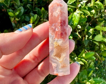 Elegant Pink Flower Agate Tower - Infuse Your Space with Love, Growth, and Feminine Energy, Perfect for Healing and Decorative Purposes