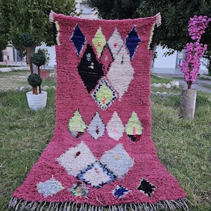 Vintage Moroccan Runner Rug-Unique and Chic Azilal Handwoven Narrow Runner Rug-Berber Hallway Runner Rug-Exquisite Boujaad pink Rug