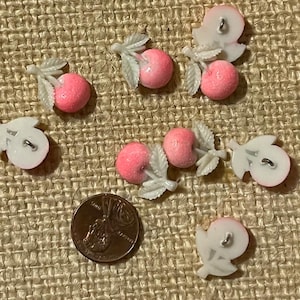 BOTÓN NARANJA japonés de los años 50 con hojas de 18 x 16 mm pintado a mano Vintage auténtico celuloide