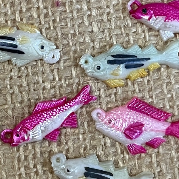 Japan 1950's fish assorted Acetate hand painted 21mm Vintage