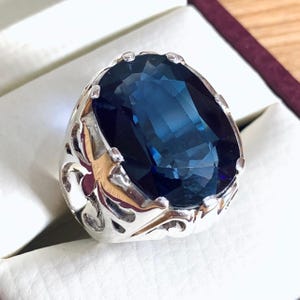 Anello con grande zaffiro, anello con zaffiro blu per uomo, anello da uomo in argento 925 Neelam regalo
